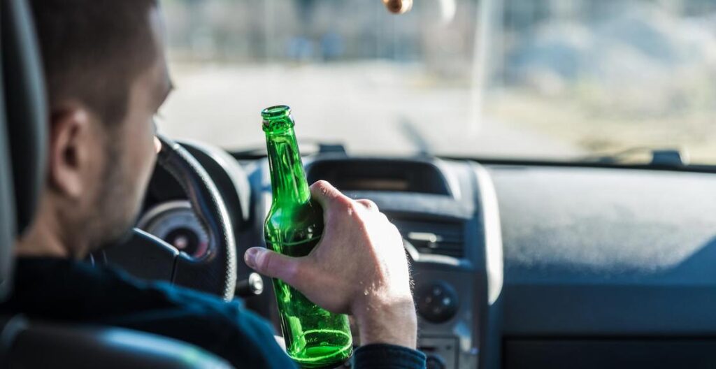 Kokomo, IN Arrest Information Lookup 12 The man is driving the car with taking beer in his hand in Kokomo, IN.